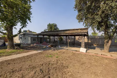 1149 N E St, Tulare, CA 93274 photo 24