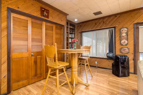 1149 N E St, Tulare, CA 93274 photo 9