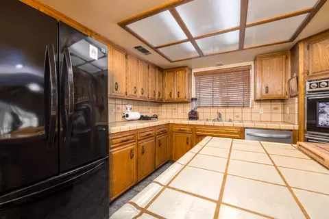 1149 N E St, Tulare, CA 93274 photo 12