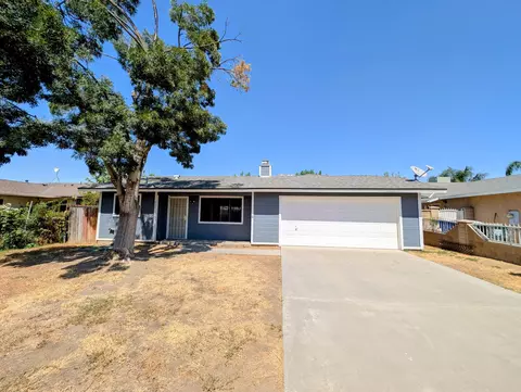 980 E Joanne Ave, Pixley, CA 93256