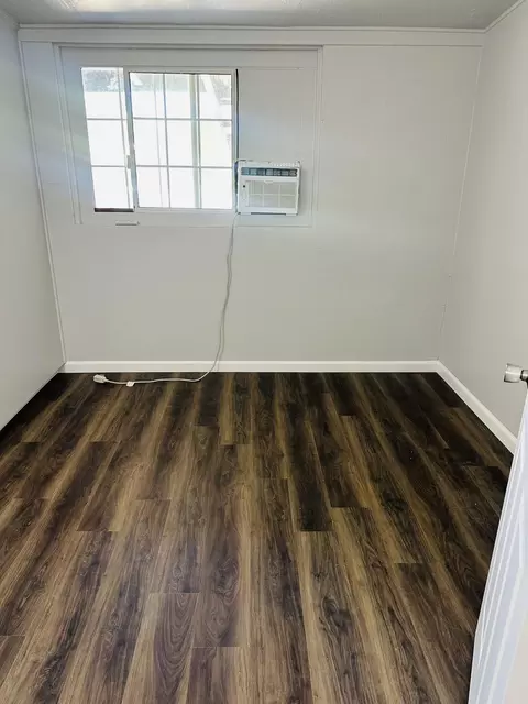 Bedroom - 210 Plum Dr, Exeter, CA 93221 photo 3 of 3