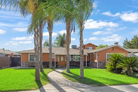 931 S Amber St, Tulare, CA 93274