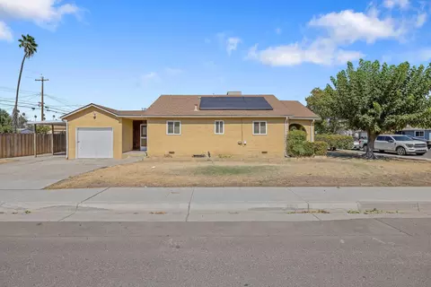 Exterior - 720 Orange Ave, Chowchilla, CA 93610 photo 4 of 8