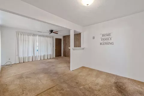 Living - 720 Orange Ave, Chowchilla, CA 93610 photo 5 of 5