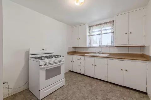 Kitchen - 720 Orange Ave, Chowchilla, CA 93610 photo 1 of 2