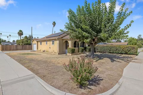 Exterior - 720 Orange Ave, Chowchilla, CA 93610 photo 3 of 8