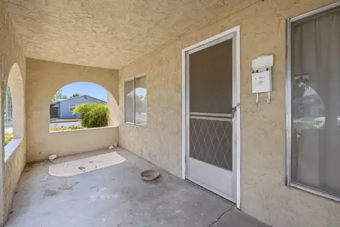 Exterior - 720 Orange Ave, Chowchilla, CA 93610 photo 6 of 8
