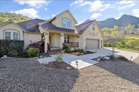 Exterior - 42072 Corral Dr, Three Rivers, CA 93271 photo 2 of 16