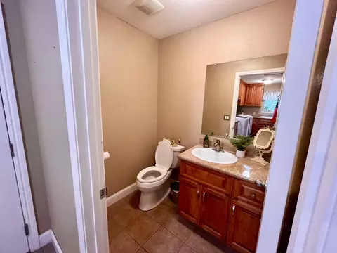 Bath - 42072 Corral Dr, Three Rivers, CA 93271 photo 1 of 3