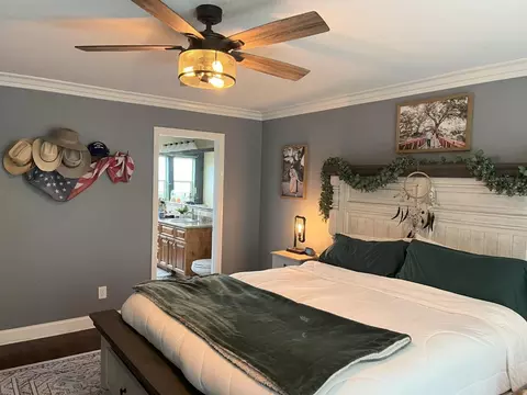 Bedroom - 42072 Corral Dr, Three Rivers, CA 93271 photo 3 of 5
