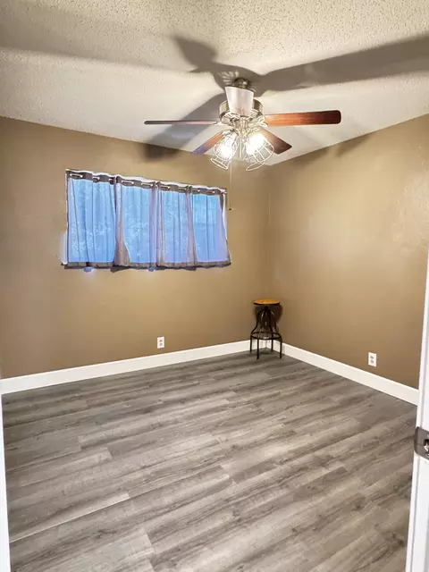 Bedroom - 60 Willow Ct, Lemoore, CA 93245 photo 1 of 7