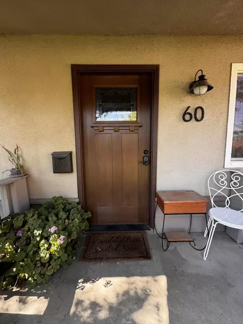 Entry Way - 60 Willow Ct, Lemoore, CA 93245 photo 1 of 25