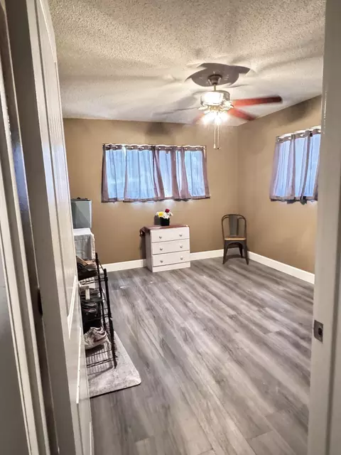 Bedroom - 60 Willow Ct, Lemoore, CA 93245 photo 3 of 7