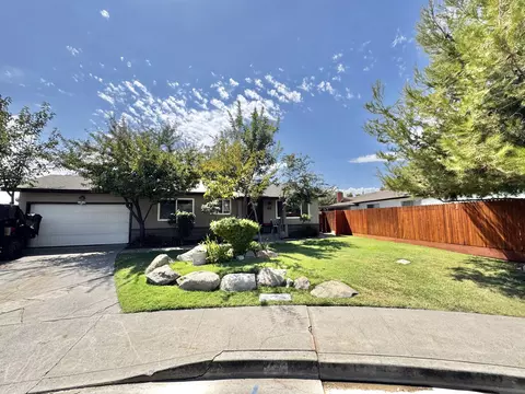 Exterior - 60 Willow Ct, Lemoore, CA 93245 photo 3 of 16