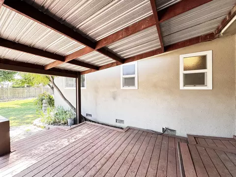 Exterior - 60 Willow Ct, Lemoore, CA 93245 photo 7 of 16