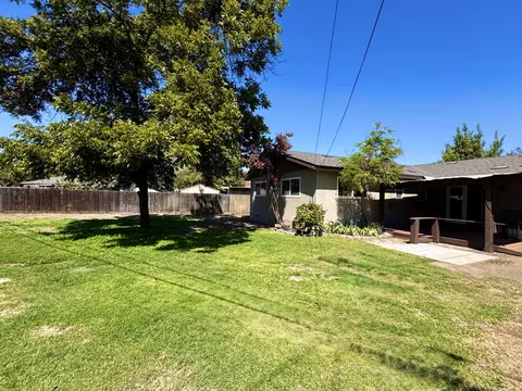 Exterior - 60 Willow Ct, Lemoore, CA 93245 photo 11 of 16
