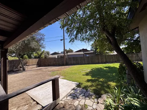 Exterior - 60 Willow Ct, Lemoore, CA 93245 photo 10 of 16