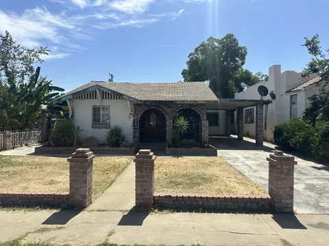 330 Van Ness Ave, Lindsay, CA 93247