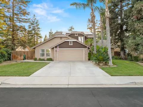 195 N Kings Dr, Reedley, CA 93654
