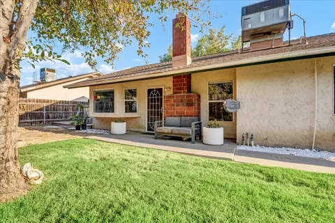 864 Elderwood Ln, Lemoore, CA 93245 photo 39