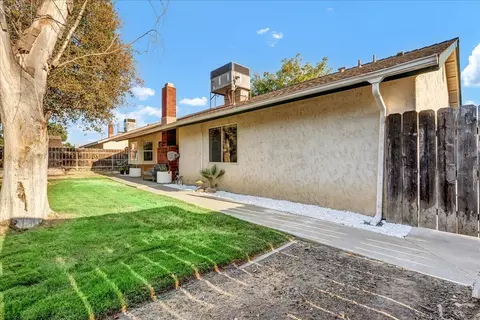 864 Elderwood Ln, Lemoore, CA 93245 photo 41