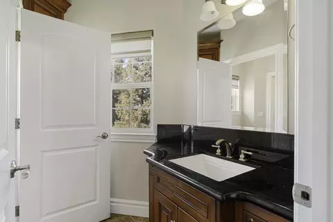 Bath - Undisclosed, Lindsay, CA 93247 photo 2 of 10