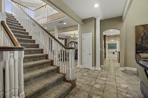 Entry Way - Undisclosed, Lindsay, CA 93247 photo 2 of 6