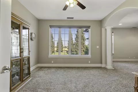 Living - Undisclosed, Lindsay, CA 93247 photo 2 of 2