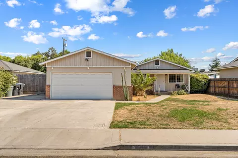 2315 W Princeton Ave, Visalia, CA 93277