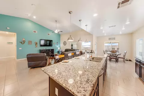 1849 Softwind Dr, Tulare, CA 93274 photo 13