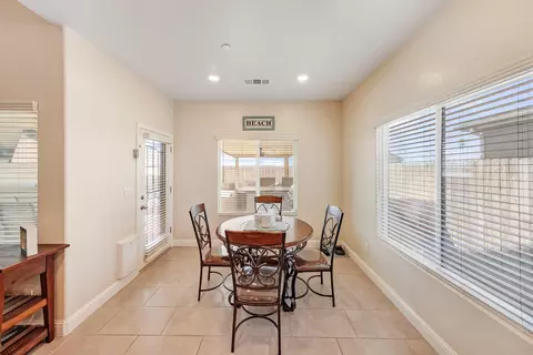1849 Softwind Dr, Tulare, CA 93274 photo 14