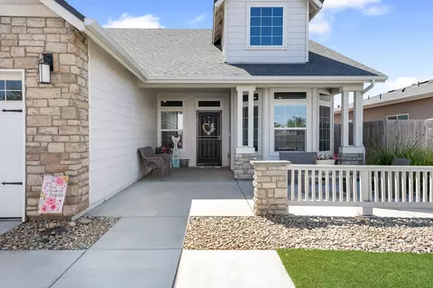 1849 Softwind Dr, Tulare, CA 93274 photo 3