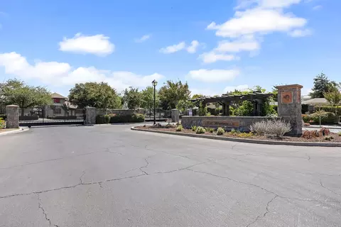 1849 Softwind Dr, Tulare, CA 93274 photo 49