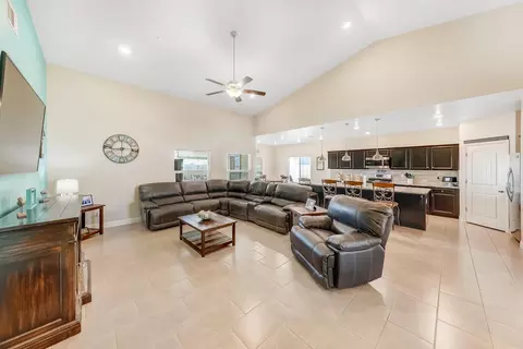 1849 Softwind Dr, Tulare, CA 93274 photo 18