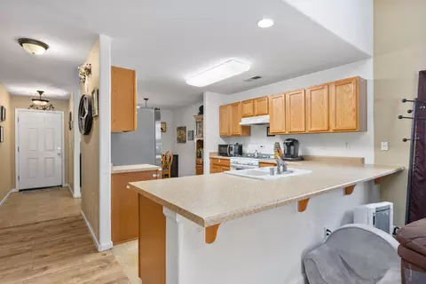Entry Way - 4331 E Oak Ave, Visalia, CA 93292 photo 3 of 4