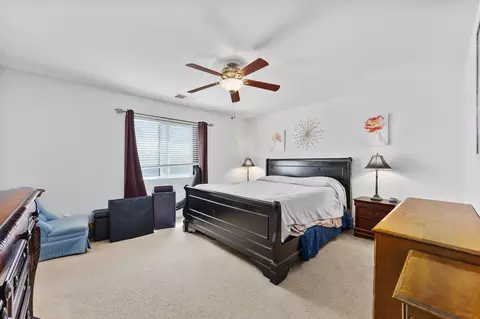 Bedroom - 4331 E Oak Ave, Visalia, CA 93292 photo 3 of 4