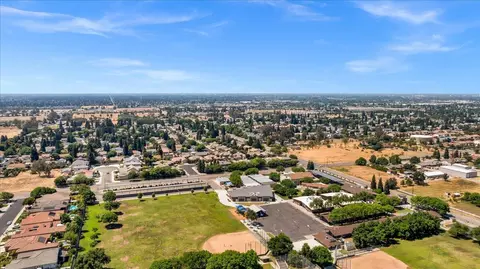 View/Area - 2162 Decatur Ave, Clovis, CA 93611 photo 7 of 9