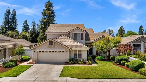 Exterior - 2162 Decatur Ave, Clovis, CA 93611 photo 9 of 11