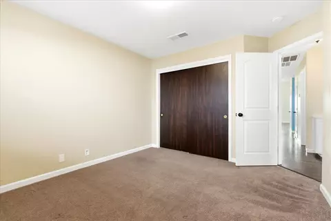 Bedroom - 1395 Pine Dr, Lemoore, CA 93245 photo 4 of 7