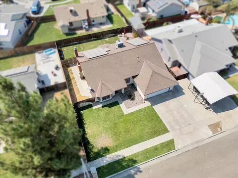 View/Area - 1395 Pine Dr, Lemoore, CA 93245 photo 1 of 5