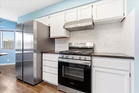 Kitchen - 1395 Pine Dr, Lemoore, CA 93245 photo 2 of 3