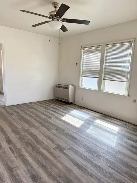 137 N H St, Exeter, CA 93221 photo 2