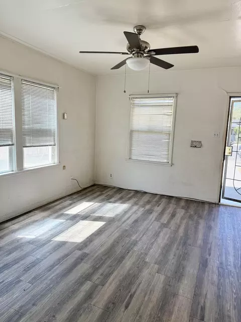 137 N H St, Exeter, CA 93221 photo 3
