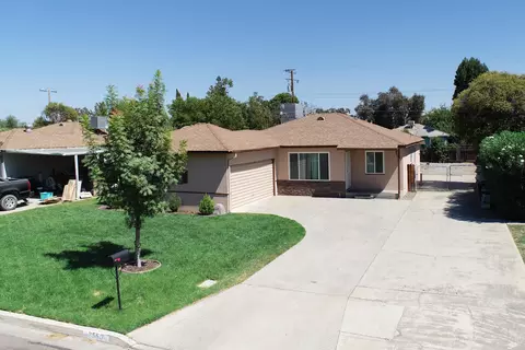 2550 S Locust St, Visalia, CA 93277