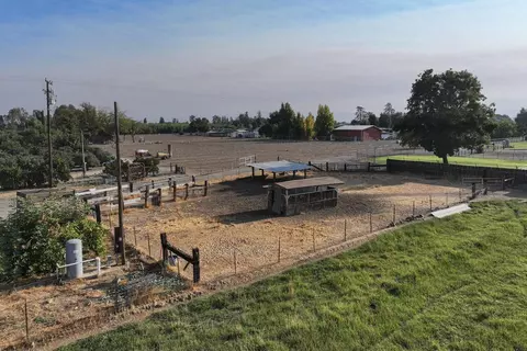 1187 W Marinette Ave, Exeter, CA 93221 photo 7