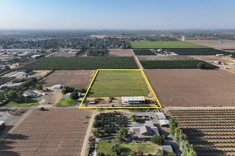 1187 W Marinette Ave, Exeter, CA 93221 photo 3