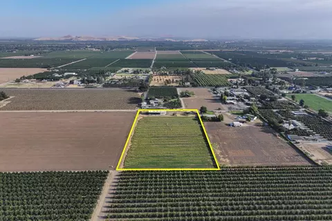 1187 W Marinette Ave, Exeter, CA 93221