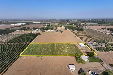 1187 W Marinette Ave, Exeter, CA 93221 photo 2