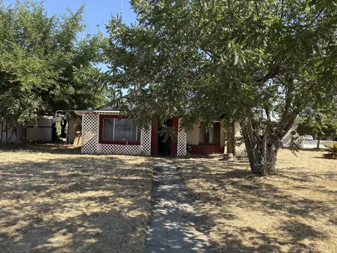 1060 W Belleview Ave, Porterville, CA 93257