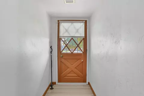 148 E Gail Ave, Tulare, CA 93274 photo 3